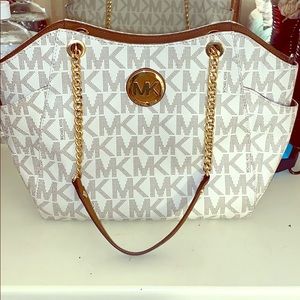 Michael Kors purse